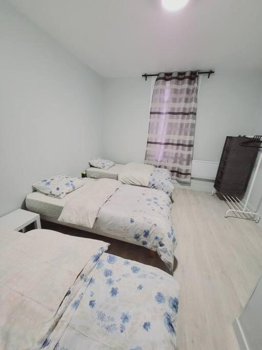 Appartement Proche St Denis "Appart 3" Pierrefitte-sur-Seine Kültér fotó