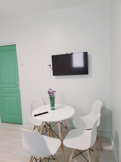 Appartement Proche St Denis "Appart 3" Pierrefitte-sur-Seine Kültér fotó